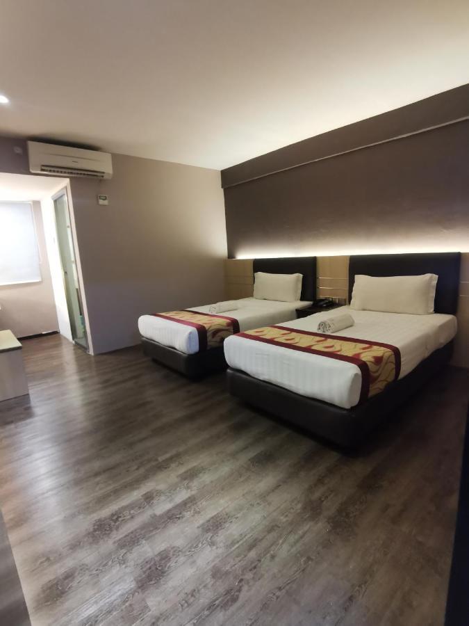 Palace Inn Miri Dış mekan fotoğraf
