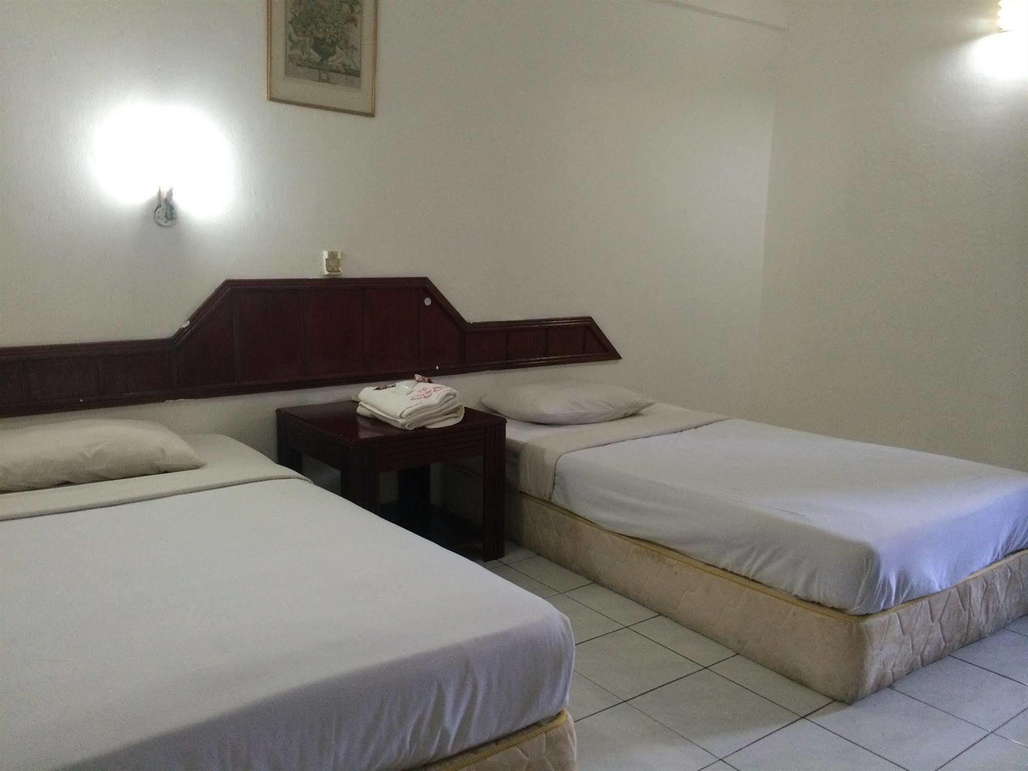Palace Inn Miri Dış mekan fotoğraf