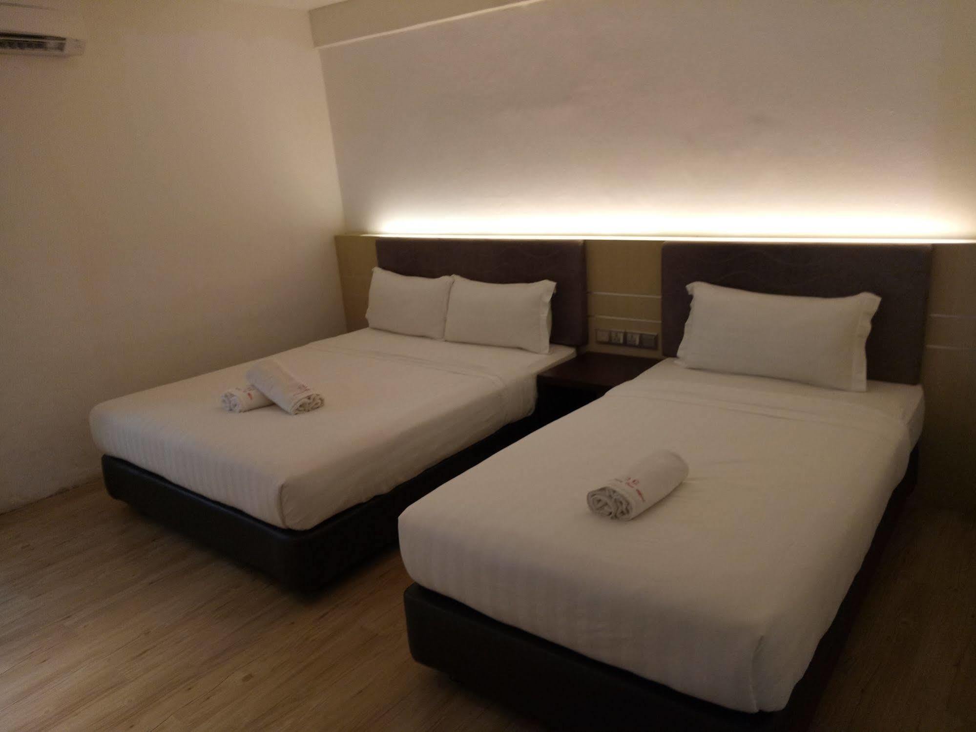 Palace Inn Miri Dış mekan fotoğraf
